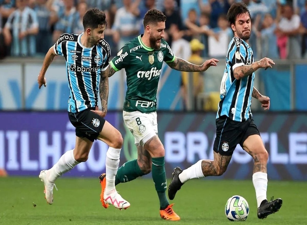 Nhận định soi kèo Palmeiras vs Gremio lúc 07h00 ngày 27/7/2025 nhan-dinh-soi-keo-palmeiras-gremio-luc-07h00-ngay-27-7-2025-1